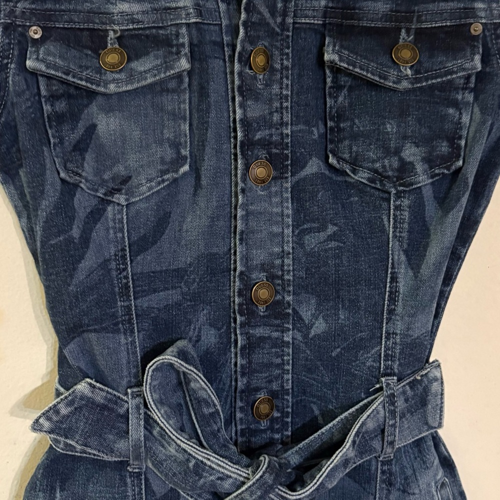 GUESS, Denim Belted Button Front Stella Mini Dress, Tropical Print, Size S - Picture 4 of 11